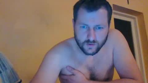 hotmariusz15 online show from November 30, 2025, 8:24 pm
