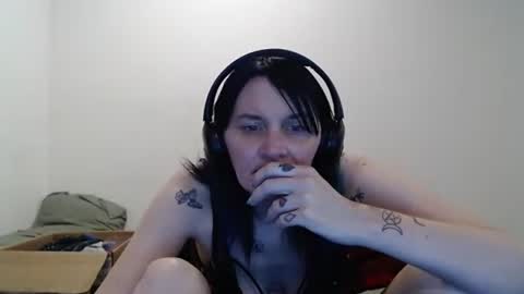 Snapshot of hotmodel1984 chatting on June 5, 2026, 10:37 pm hotmodel1984 online show from June 5, 2026, 10:37 pm