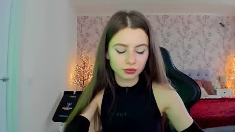 hotmolly_ online show from March 5, 2026, 10:33 am