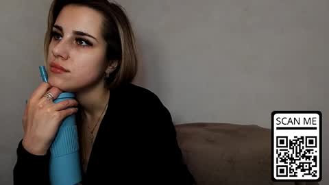 hotmusex online show from April 23, 2026, 12:29 pm