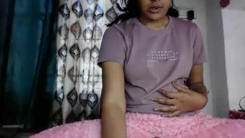 lola online show from January 4, 2025, 8:49 am
