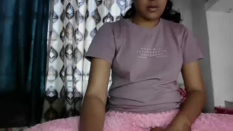 lola online show from February 27, 2025, 6:40 am
