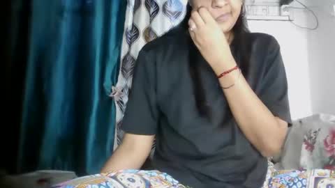 lola online show from April 3, 2026, 12:03 pm