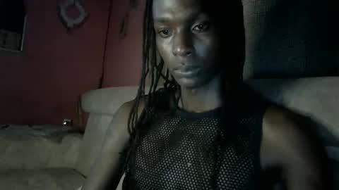 hotshadowx online show from April 7, 2026, 8:53 pm