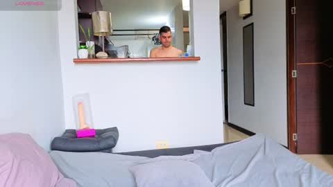 Snapshot of hotstud_999 chatting on June 30, 2026, 4:30 pm Andres online show from June 30, 2026, 4:30 pm