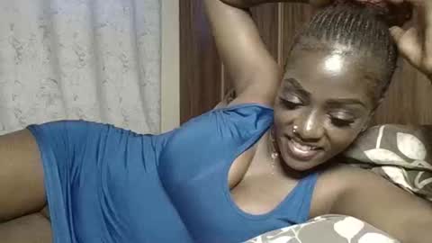 Snapshot of hott_amalia chatting on November 21, 2025, 1:32 pm Amalia online show from November 21, 2025, 1:32 pm