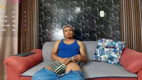 hott_asses online show from February 3, 2025, 1:40 pm