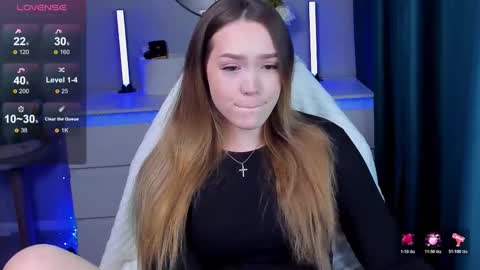 hello Im Eva online show from October 19, 2025, 1:56 pm