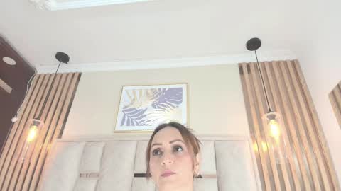 Natalie  online show from September 23, 2025, 2:03 am