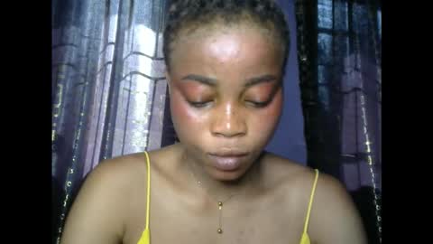 hottie baddie14 online show from January 6, 2026, 1:37 pm