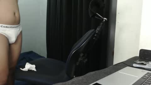 hottie_kyle69 online show from June 3, 2026, 2:14 am