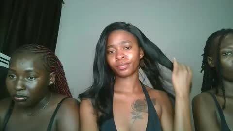 hottie_mistie online show from April 16, 2026, 9:15 pm