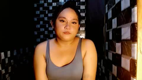 hottie_uzeah21 online show from May 31, 2026, 6:31 am
