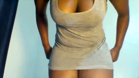 Snapshot of hottie_vera chatting on February 15, 2025, 10:22 am vera online show from February 15, 2025, 10:22 am