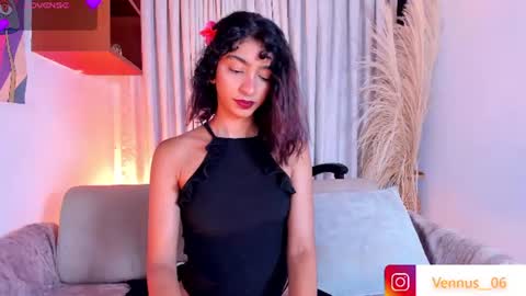 Snapshot of hottie_veronica chatting on June 19, 2026, 8:34 pm Veronica independent model online show from June 19, 2026, 8:34 pm