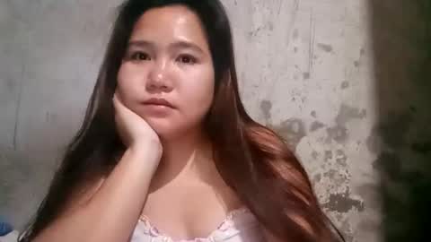 hottiecum27 online show from April 3, 2026, 7:56 pm