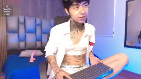 Juls online show from May 1, 2026, 6:56 pm
