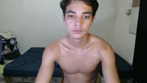 hottiespydie online show from December 3, 2025, 5:59 am