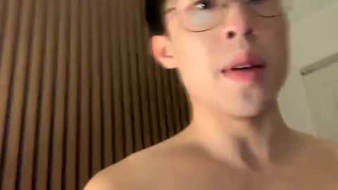 hottiewithabody101 online show from October 24, 2025, 3:03 am