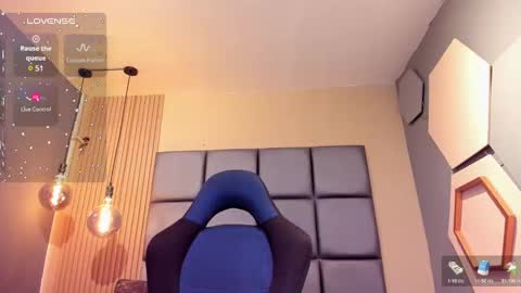 Snapshot of hotty_red_ chatting on December 6, 2024, 5:44 pm HOTTY online show from December 6, 2024, 5:44 pm