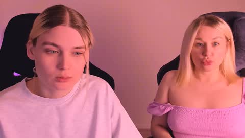 Nessie and Jessie online show from December 31, 2024, 10:01 pm