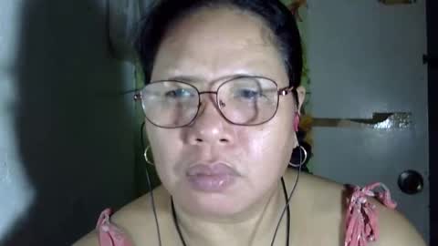 hottycrissy4u online show from May 7, 2026, 3:23 am