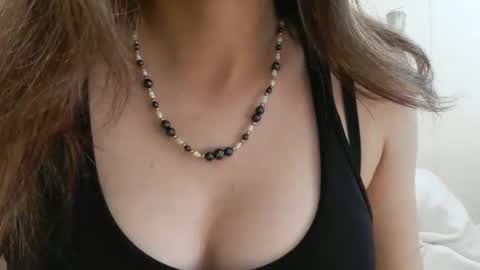 Hotwixx online show from April 29, 2026, 7:23 am