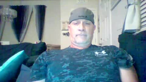 Snapshot of hotyummycock69 chatting on October 10, 2025, 2:43 am hotyummycock69 online show from October 10, 2025, 2:43 am