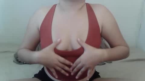 Snapshot of hotzarieyahxx chatting on May 2, 2026, 2:38 am Zarie online show from May 2, 2026, 2:38 am