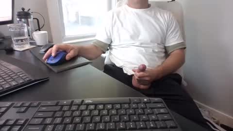 Snapshot of hoverday chatting on September 15, 2025, 3:56 pm hoverday online show from September 15, 2025, 3:56 pm