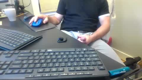 Snapshot of hoverday chatting on September 24, 2025, 9:29 pm hoverday online show from September 24, 2025, 9:29 pm