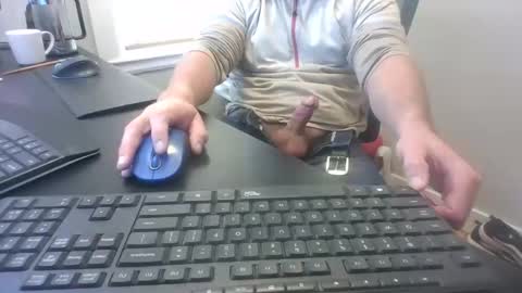 Snapshot of hoverday chatting on November 25, 2025, 4:07 pm hoverday online show from November 25, 2025, 4:07 pm