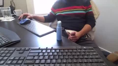 Snapshot of hoverday chatting on January 13, 2026, 5:40 pm hoverday online show from January 13, 2026, 5:40 pm