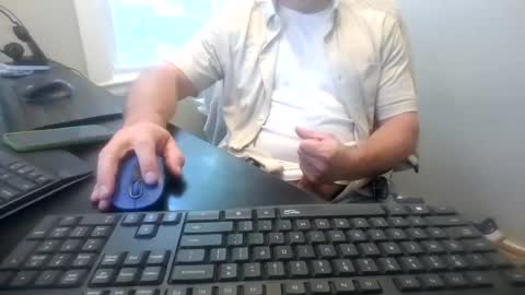 hoverday online show from June 14, 2026, 1:57 pm