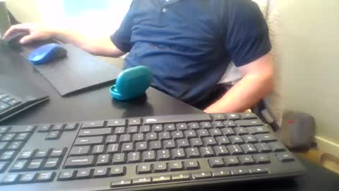hoverday online show from June 15, 2026, 1:02 pm