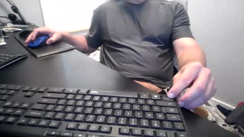 Snapshot of hoverday chatting on July 4, 2026, 3:07 pm hoverday online show from July 4, 2026, 3:07 pm
