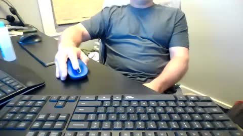 Snapshot of hoverday chatting on July 5, 2026, 3:13 am hoverday online show from July 5, 2026, 3:13 am