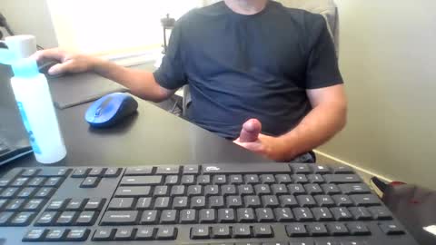 Snapshot of hoverday chatting on July 22, 2026, 3:04 pm hoverday online show from July 22, 2026, 3:04 pm