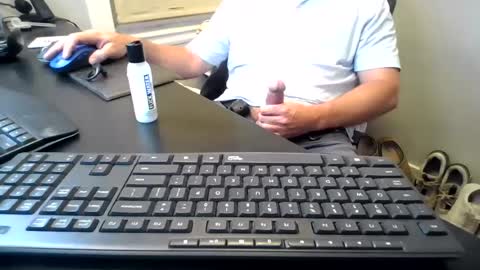 Snapshot of hoverday chatting on August 6, 2026, 2:13 am hoverday online show from August 6, 2026, 2:13 am