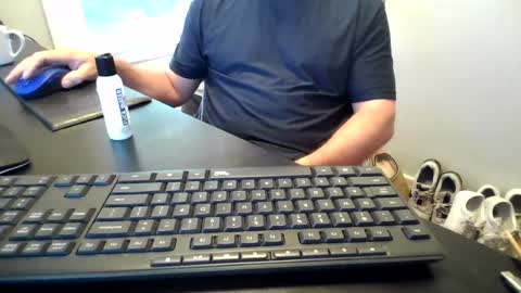 Snapshot of hoverday chatting on August 7, 2026, 11:34 am hoverday online show from August 7, 2026, 11:34 am