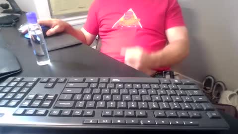 Snapshot of hoverday chatting on August 9, 2026, 4:28 am hoverday online show from August 9, 2026, 4:28 am