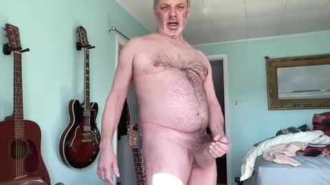 howlingatnothing online show from April 9, 2026, 1:05 pm