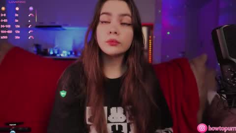 Mia online show from February 1, 2026, 5:44 pm