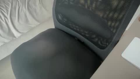 hshr13 online show from October 16, 2025, 6:58 am