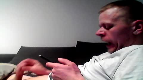 Snapshot of hubikush22 chatting on April 2, 2026, 7:22 pm hubikush22 online show from April 2, 2026, 7:22 pm