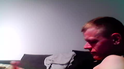 Snapshot of hubikush22 chatting on April 5, 2026, 4:09 am hubikush22 online show from April 5, 2026, 4:09 am