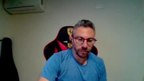 Snapshot of huge__cumshot chatting on April 7, 2026, 4:51 pm huge__cumshot online show from April 7, 2026, 4:51 pm