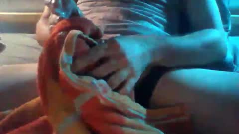 huge_guy_87 online show from December 13, 2025, 11:43 pm