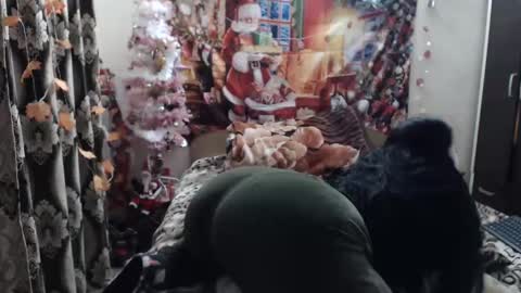 hugeassdevil online show from January 15, 2025, 3:29 pm