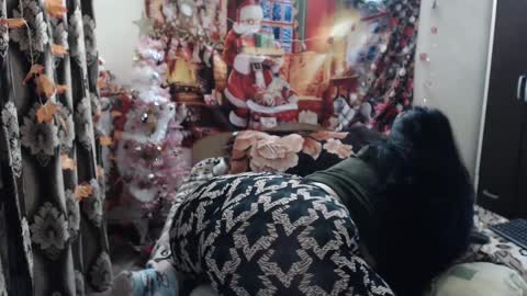 hugeassdevil online show from January 31, 2025, 6:36 pm